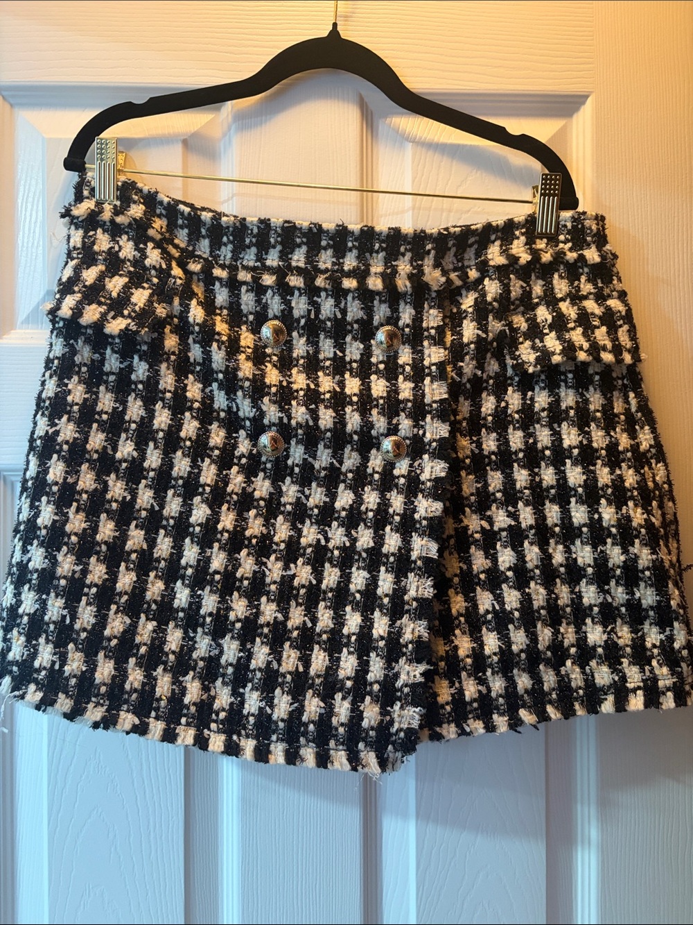 House of Harlow 1960 Black and White Tweed Mini Skort with Decorative Buttons